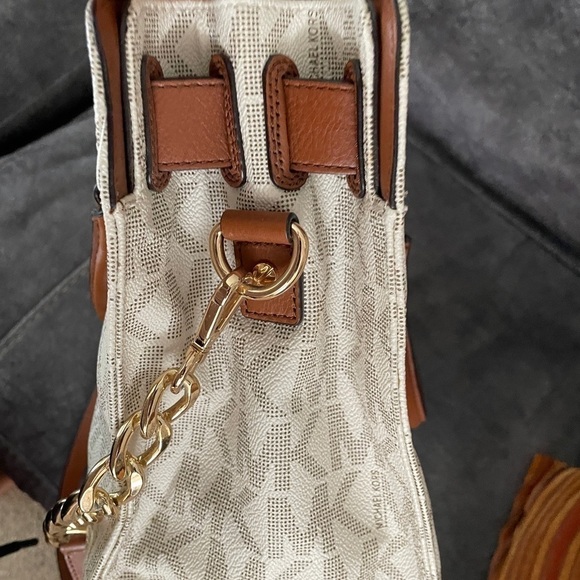 MICHAEL KORS- HAMILTON LARGE SATCHEL HAND BAG NWOT - clean, used once - Picture 9 of 14